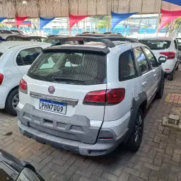 FIAT Palio - Palio Weekend Adventure LOCKER 1.8 Flex - 2018